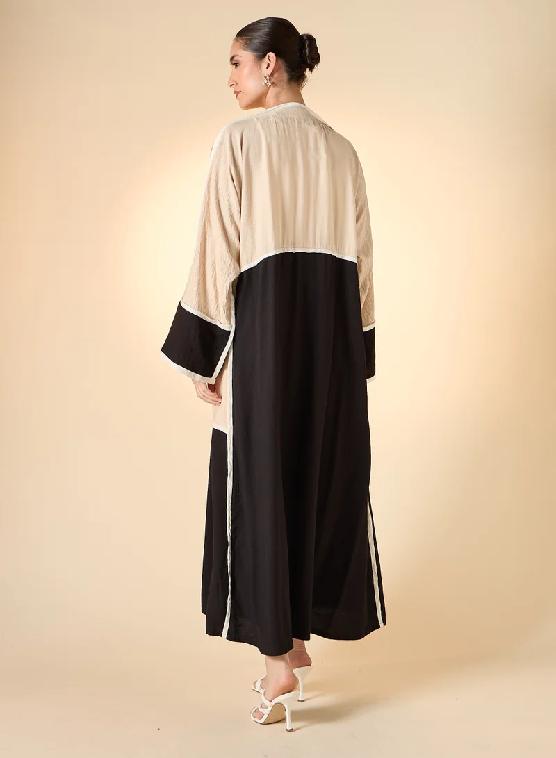 Hadiyath Al Madinah Contrast Trim Open Abaya - HM
