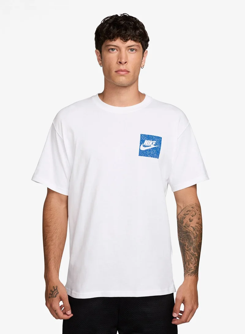 نايكي تيشيرت أسبري اتش سي لايف ستايل