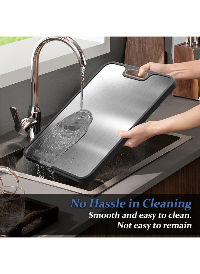 ألواح تقطيع من التيتانيومألواح تقطيع تيتانيوم للمطبخ - تصميم ثنائي الوجه من سبائك التيتانيوم وألياف القمح الطبيعي - بمواصفات غذائية آمنة - Image 4