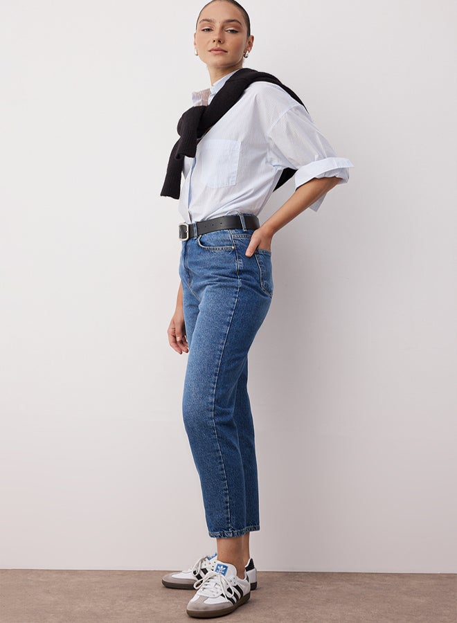 trendyol Blue High Waist Mom Jeans TWOSS23JE00085 - Image 2