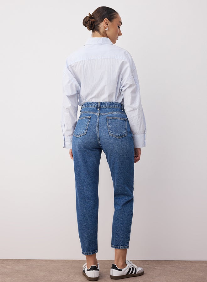 trendyol Blue High Waist Mom Jeans TWOSS23JE00085 - Image 4