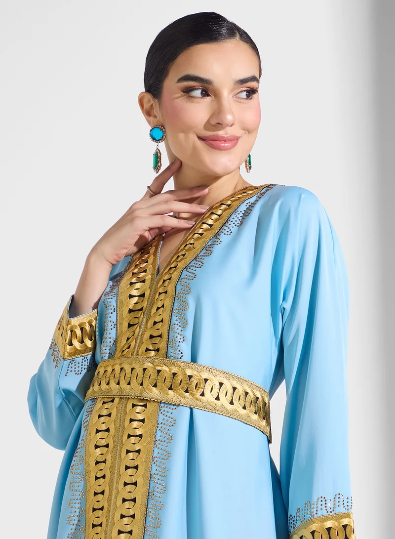 ارابيان كلوزيت عباية مفتوحة مطرزة بحزام
