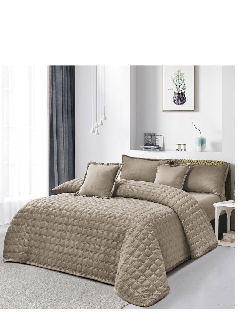 مينجلي طقم لحاف شتوي سادة نفرين مخمل ناعم نظام 6 قطع حشوه مضغوط مقاس اللحاف 250x230 سم - Image 1