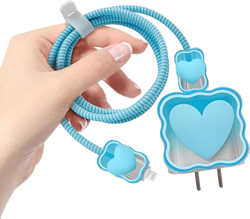 INEFABLE غطاء واقي لشاحن مع نمط ثلاثي الأبعاد لطيف لشاحن آيفون فقط 18 واط و 20 واط، واقي كابل بيانات لحفظ الكابل - مجموعة من 1 (قلب أزرق) - Image 1