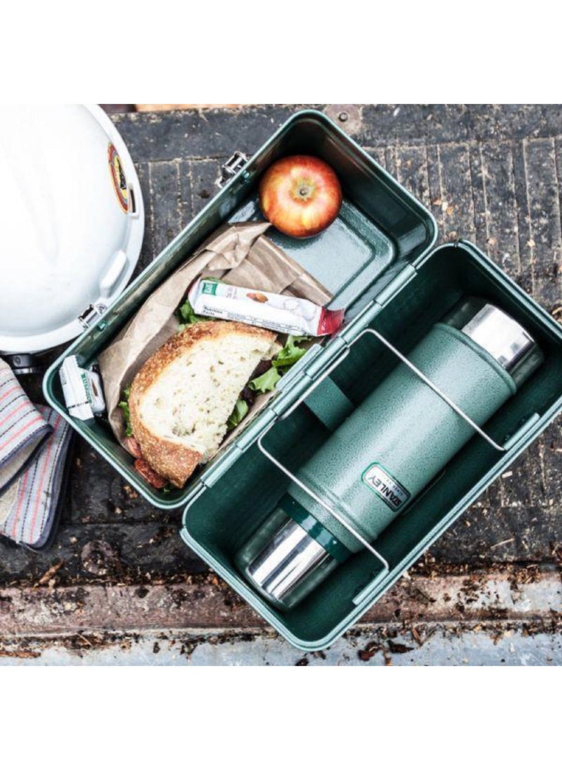 Stanley Classic Lunch Box Large Lunchbox - Fits Meals, Containers, Thermos - Easy to Carry, Built to Last,10 QT / 9.5 L