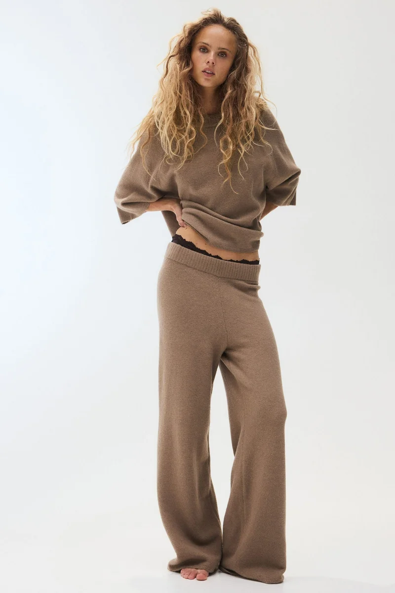 اتش اند ام بنطلون من الصوف الناعم