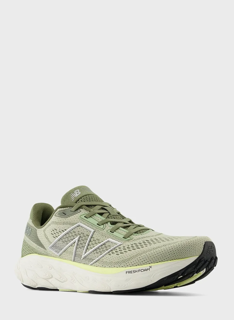 New Balance 880 Sneakers