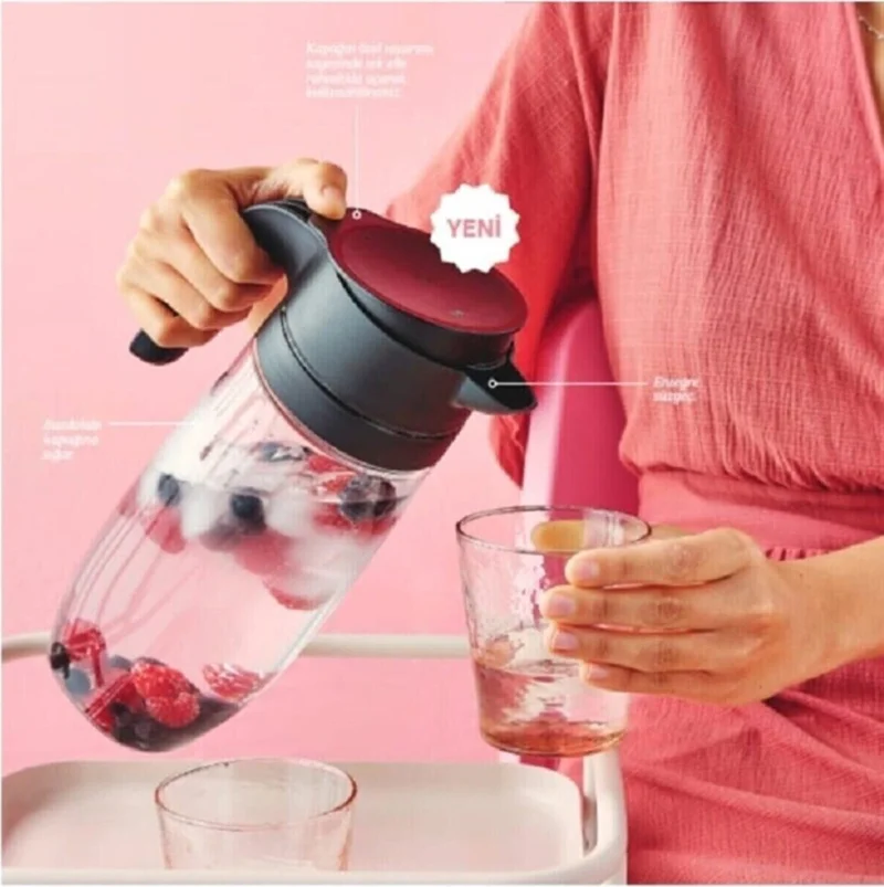 Tupperware Royal Jug Drinker 1.7 Liter