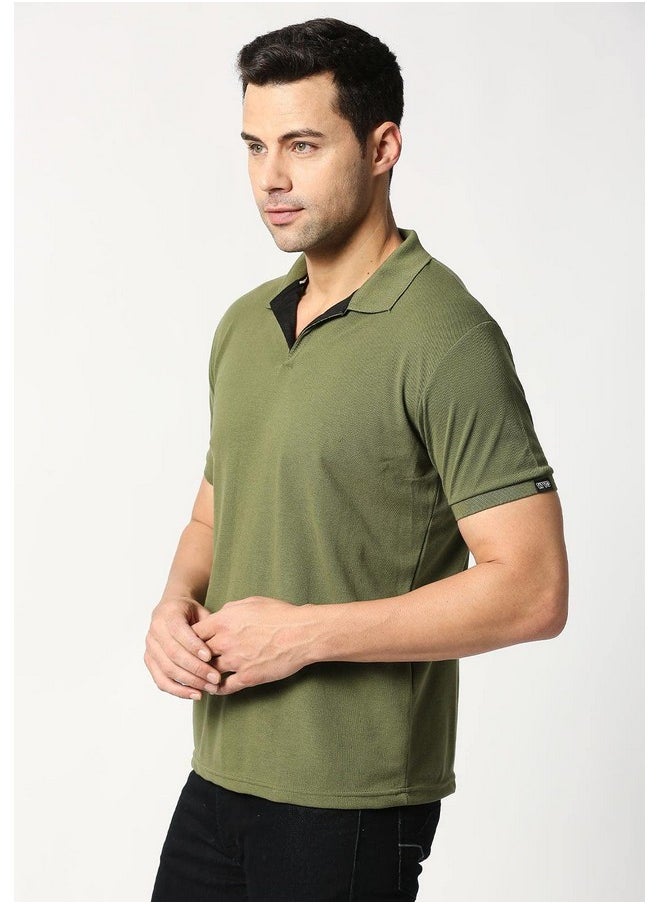 وير يور أوبينين - قميص بولو رجالي بأكمام نصفية وياقة وياقة بولو من Wear Your Opinion (زيتوني، كبير) - Image 1