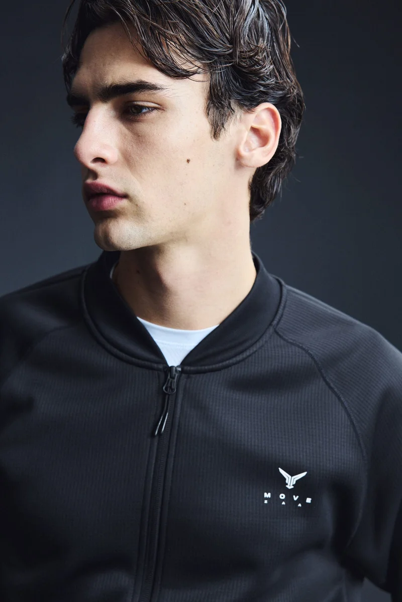 اتش اند ام جاكيت بومبر رياضي من نسيج ثيرمو موف