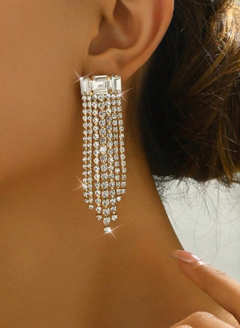 إيكوال حلق أذن نسائي طويل انيق وعصري مرصع بالزركون - Image 4
