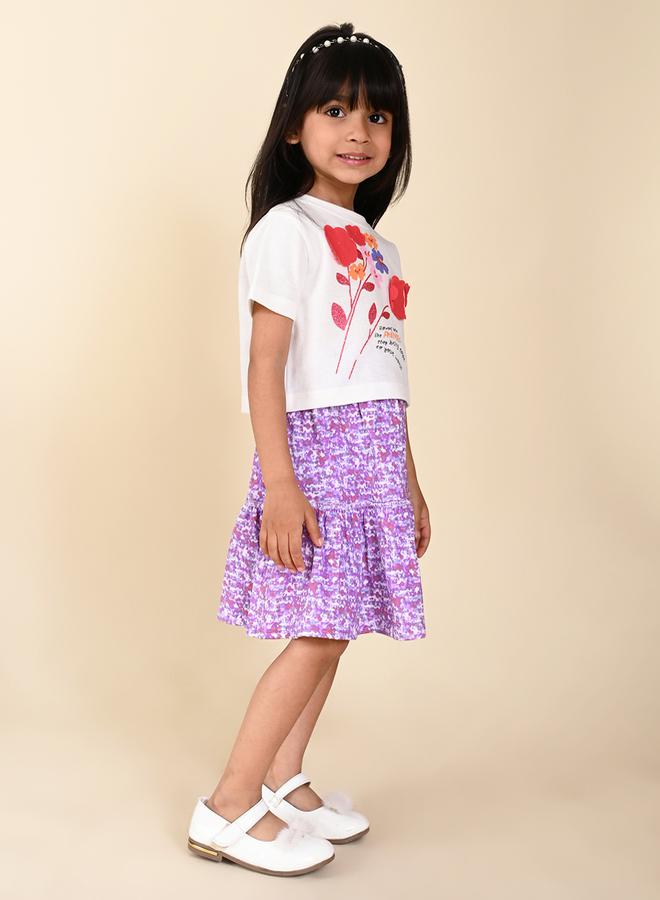 ليل بيكس طقم منسق من تنورة مع تيشيرت بطبعة جرافيك - Image 3