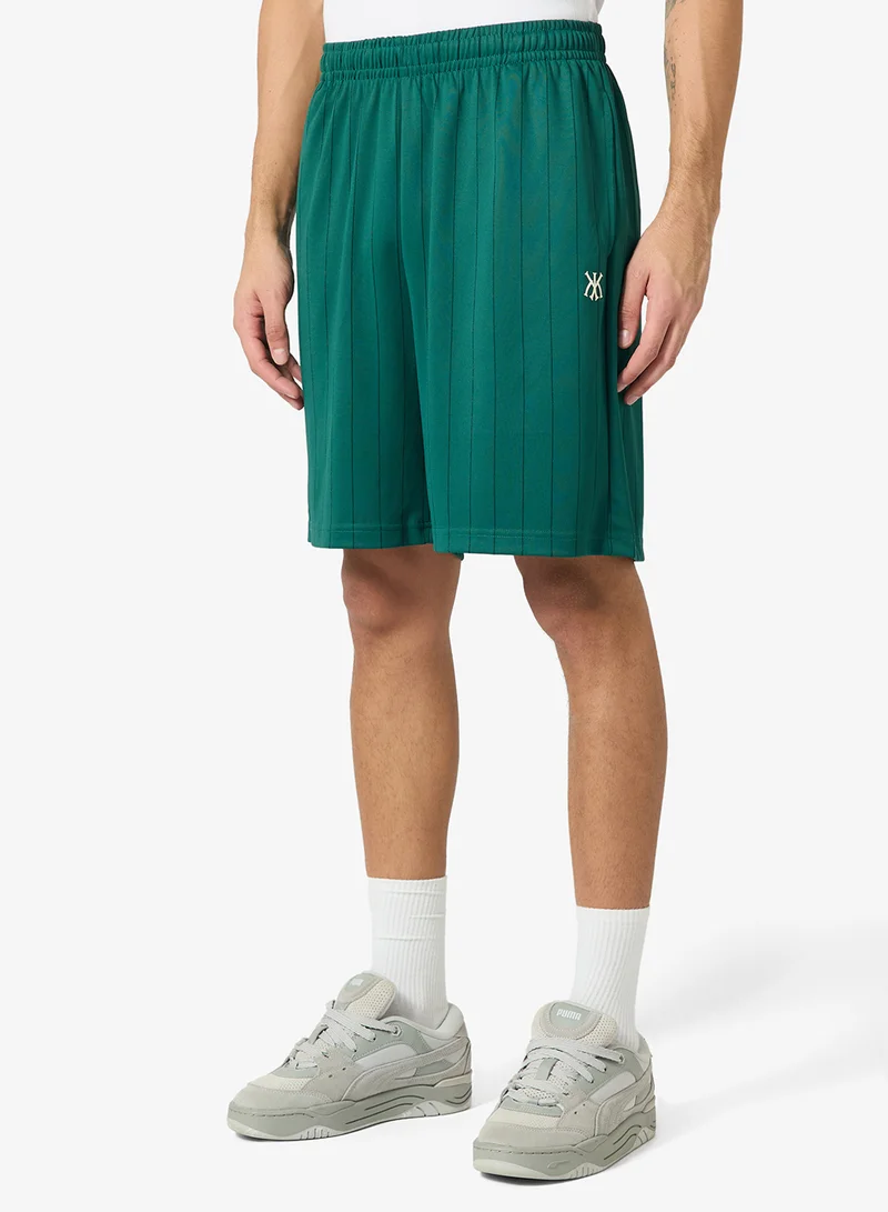 كارل كاني شورت كرة قدم بخطوط الظل