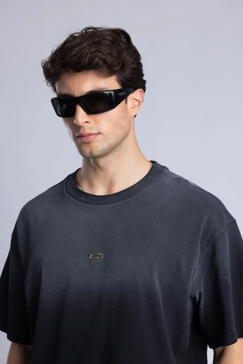 Catch Metal Logo Detail Washed T-shirt