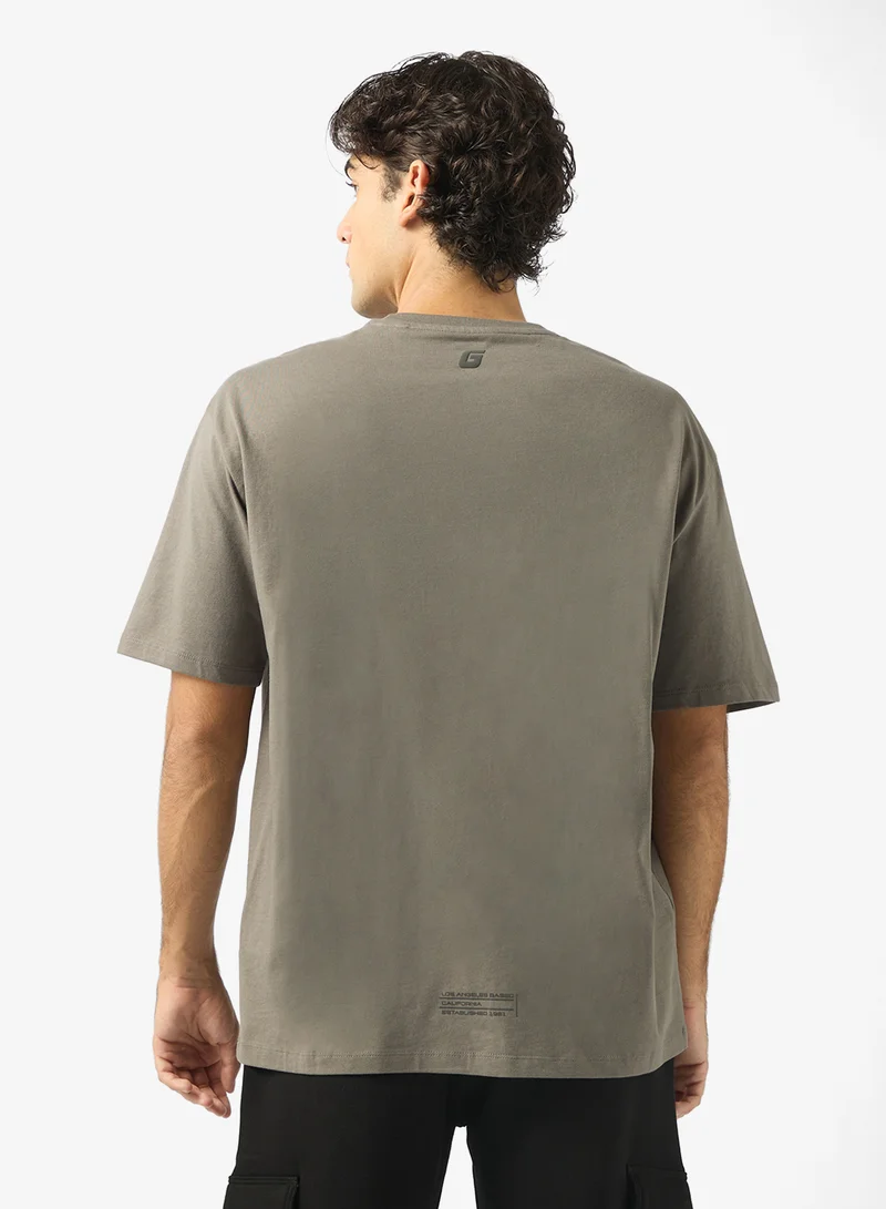 جس Azha Crew Neck Oversized T-Shirt