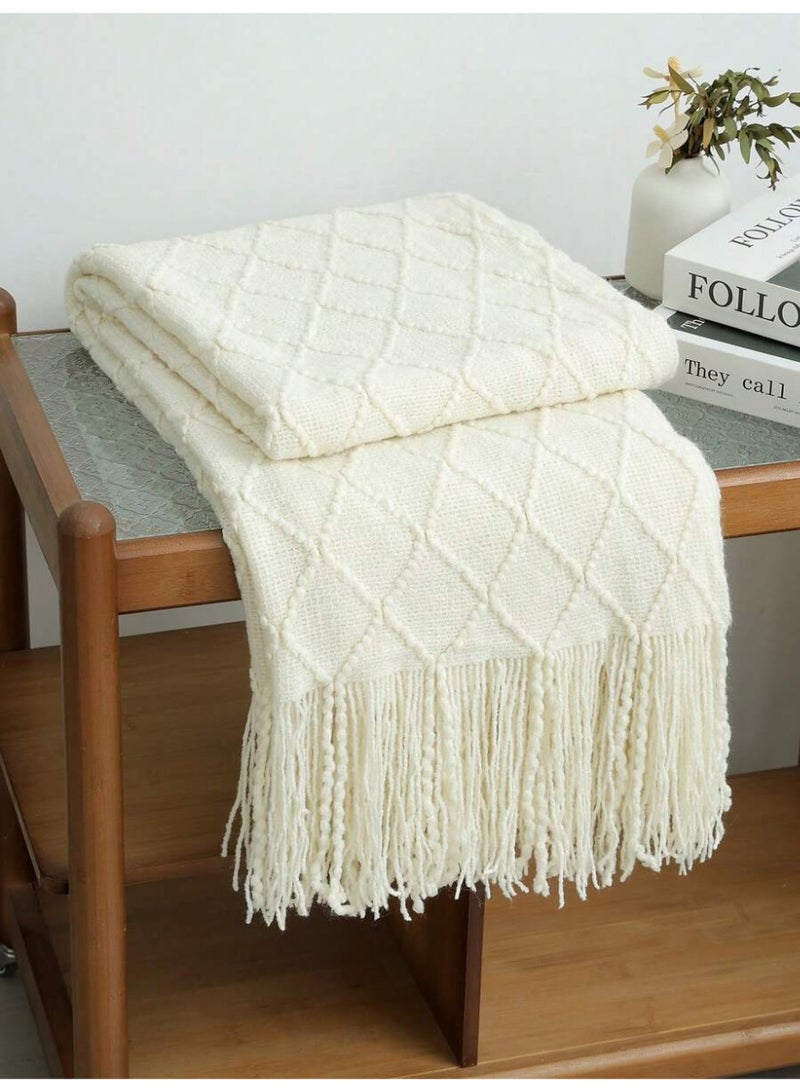 زيفانا بطانية ناعمة بتصميم شرابة للحفاظ على الدفء أكريليك أبيض 127 × 172 سم - Image 5