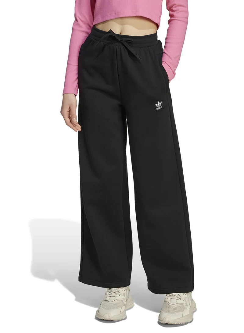 اديداس اوريجينالز 3-Stripe Ruffle Sweatpants