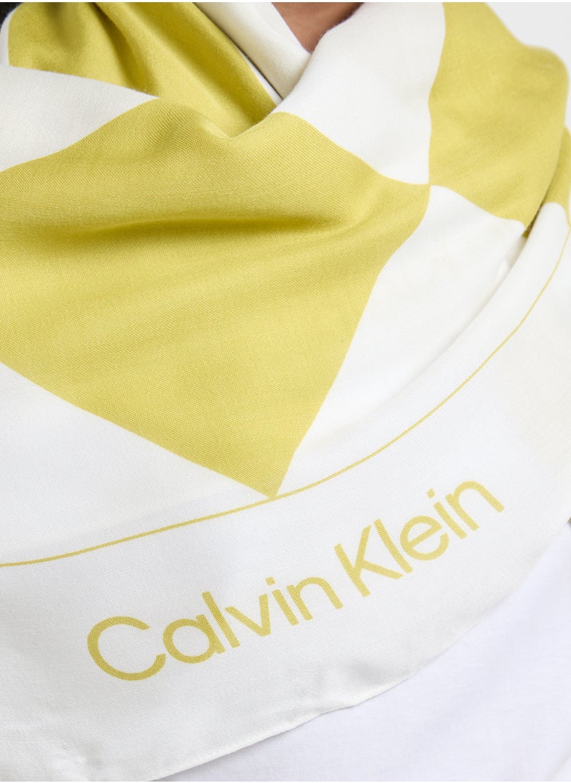 CALVIN KLEIN QUILT PRINT SQUARE SCARF  - Image 5