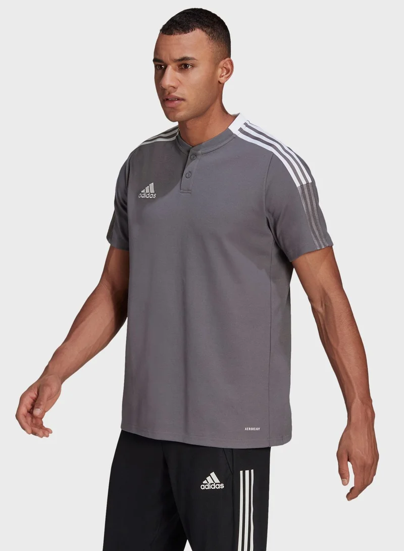 adidas تيشيرت بخطوط الماركة