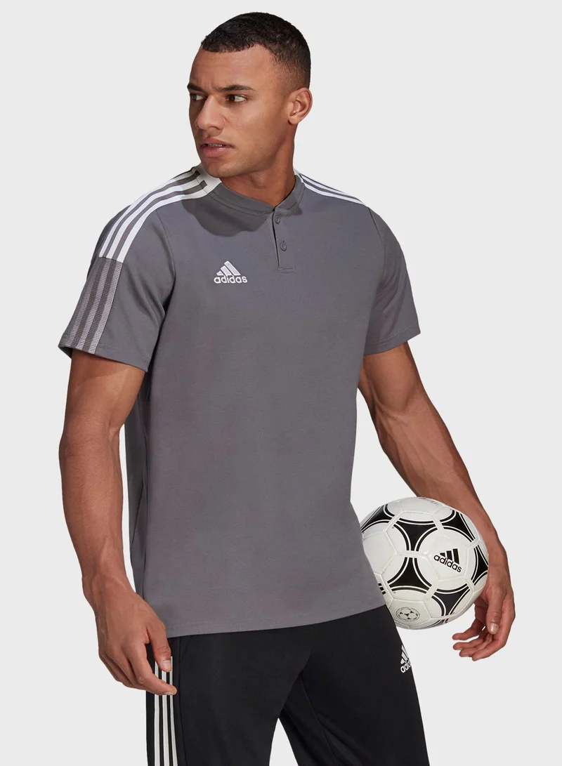 adidas تيشيرت بخطوط الماركة