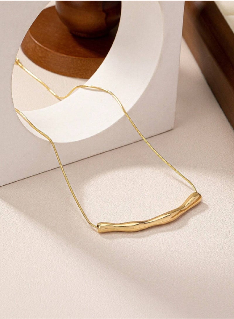 مانيكان قلادة نسائية أنيقة من الفولاذ المقاوم للصدأ بتصميم شريط ذهبي بسيط - Image 1