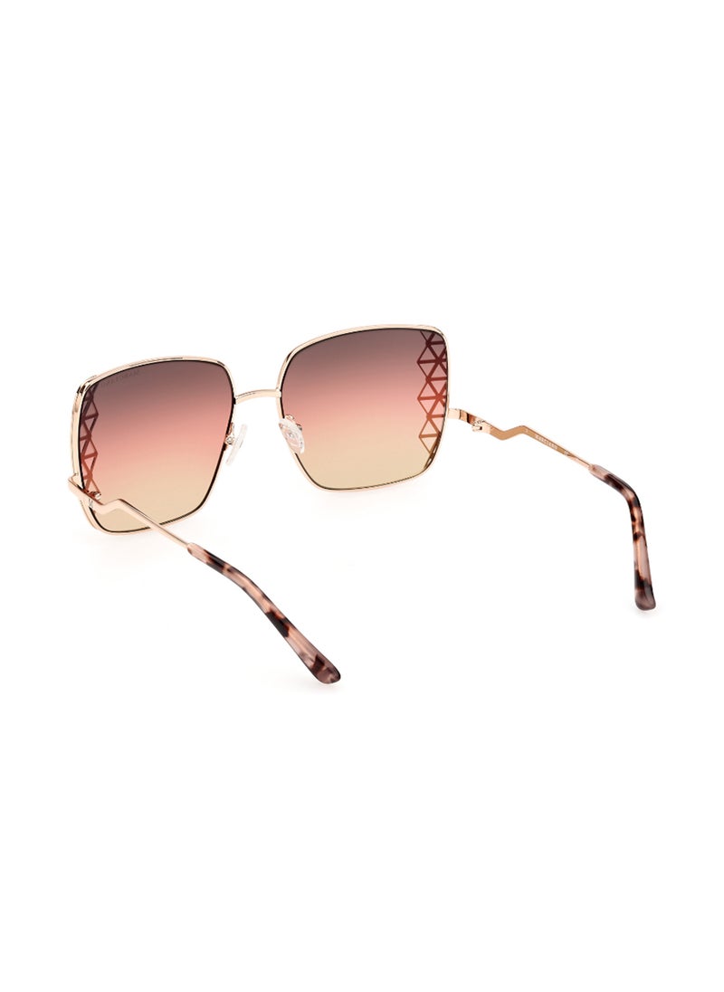 GUESS BY MARCIANO - نظارات شمسية معدنية مربعة الشكل للنساء حماية من الأشعة فوق البنفسجية GM082928T59 - حجم العدسة: 59 مم - ذهب وردي لامع - Image 1