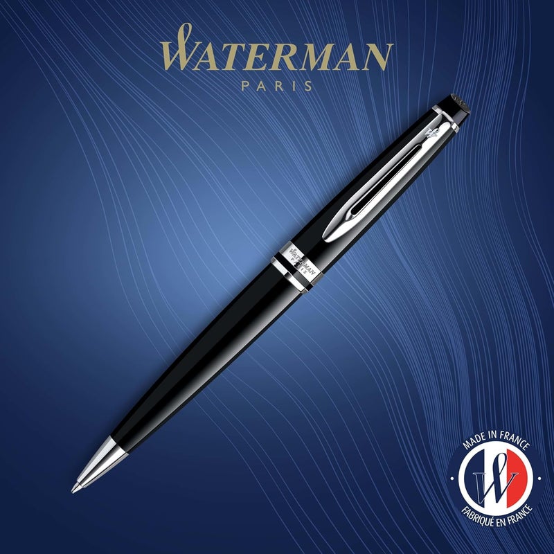 Waterman قلم حبر جاف ووترمان إكسبيرت باللون الأسود اللامع مع تفاصيل بالكروم - Cartridge حبر أزرق بقطر متوسط، صندوق هدايا متضمن - Image 2