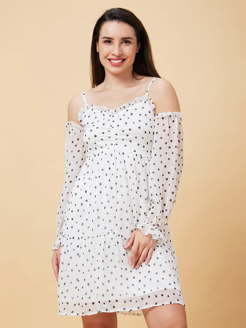جلو باص Women White Polka Dots Printed Cold-Shoulder Gathered Tiered Fit & Flare Dress
