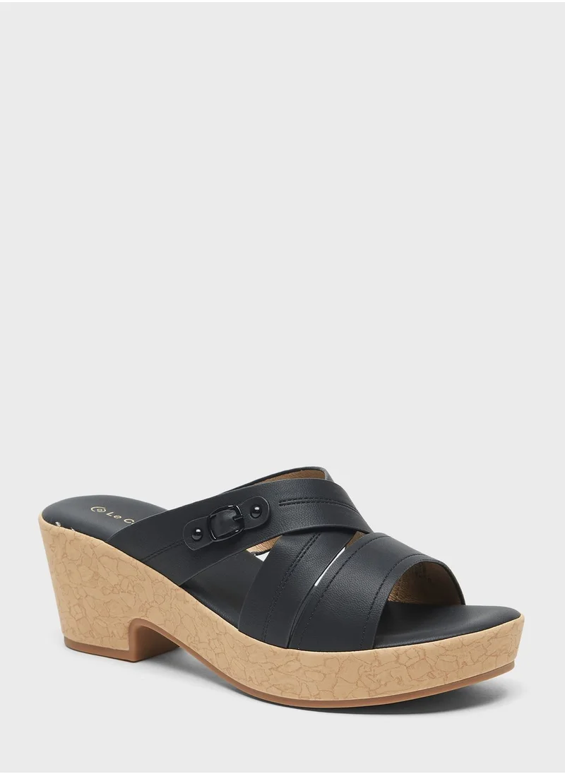 لو كونفورت Ankle Strap Flat Sandals
