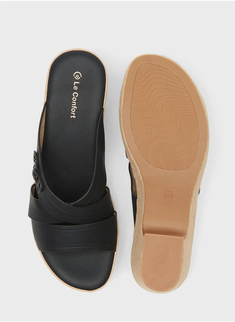 لو كونفورت Ankle Strap Flat Sandals