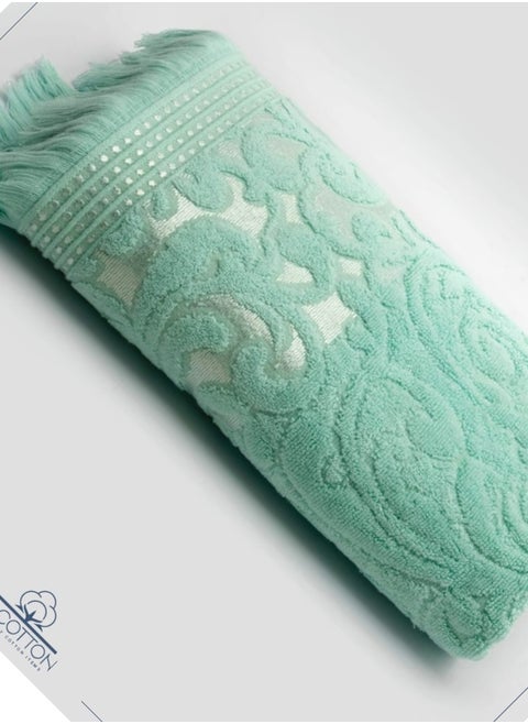 فوطة جاكار شراشيب مقاس 55×115 سم قطن مصري 100%. عاليه الامتصاص و ناعمه للغايه صنعت خصيصا من أجلك..