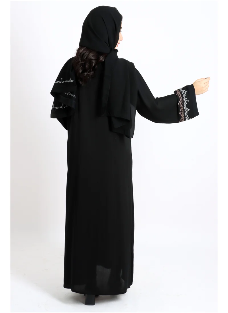 اكسا عباية مطرزة عصرية AIK5040