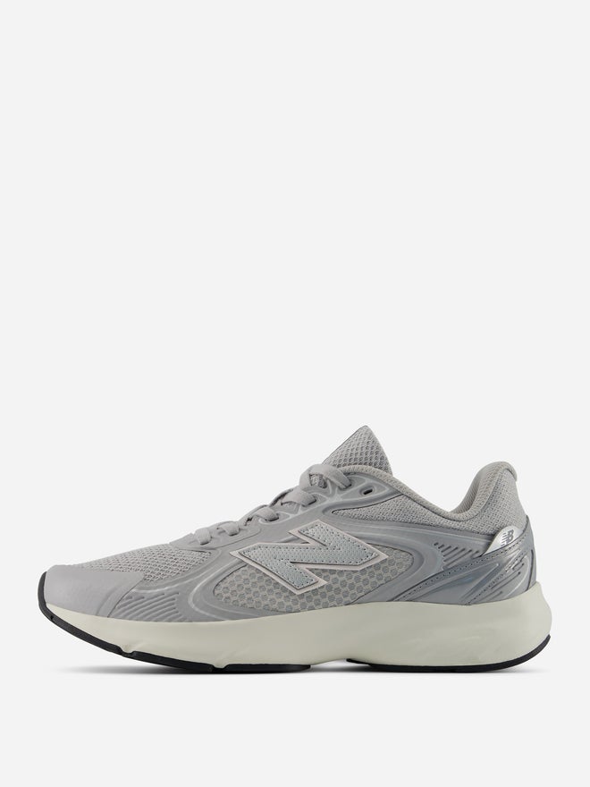New Balance Amaste Shoes - Image 1