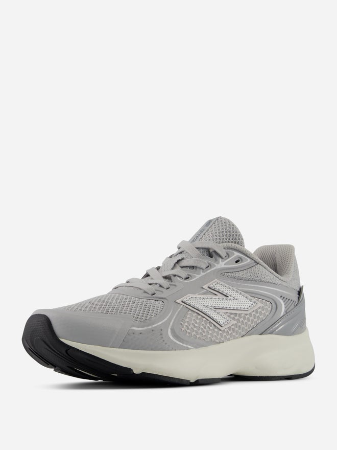New Balance Amaste Shoes - Image 3
