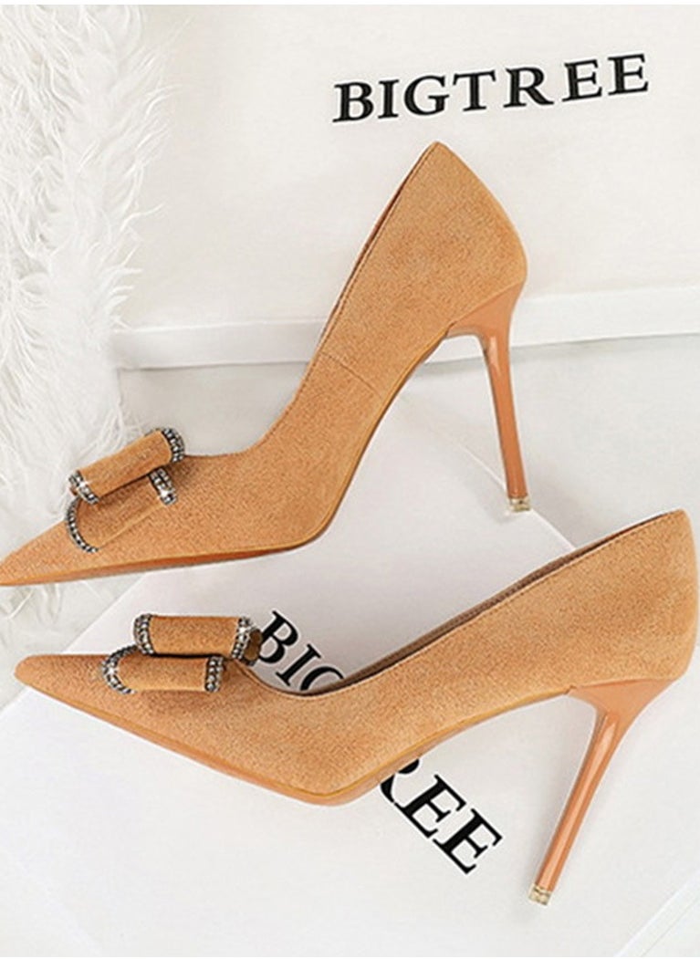 BIGTREE Women's Suede Closed Pointed Toe Stiletto Pump Rhinestone Bowknot Decoration High Heels Khaki 10.5 CM  - Image 3