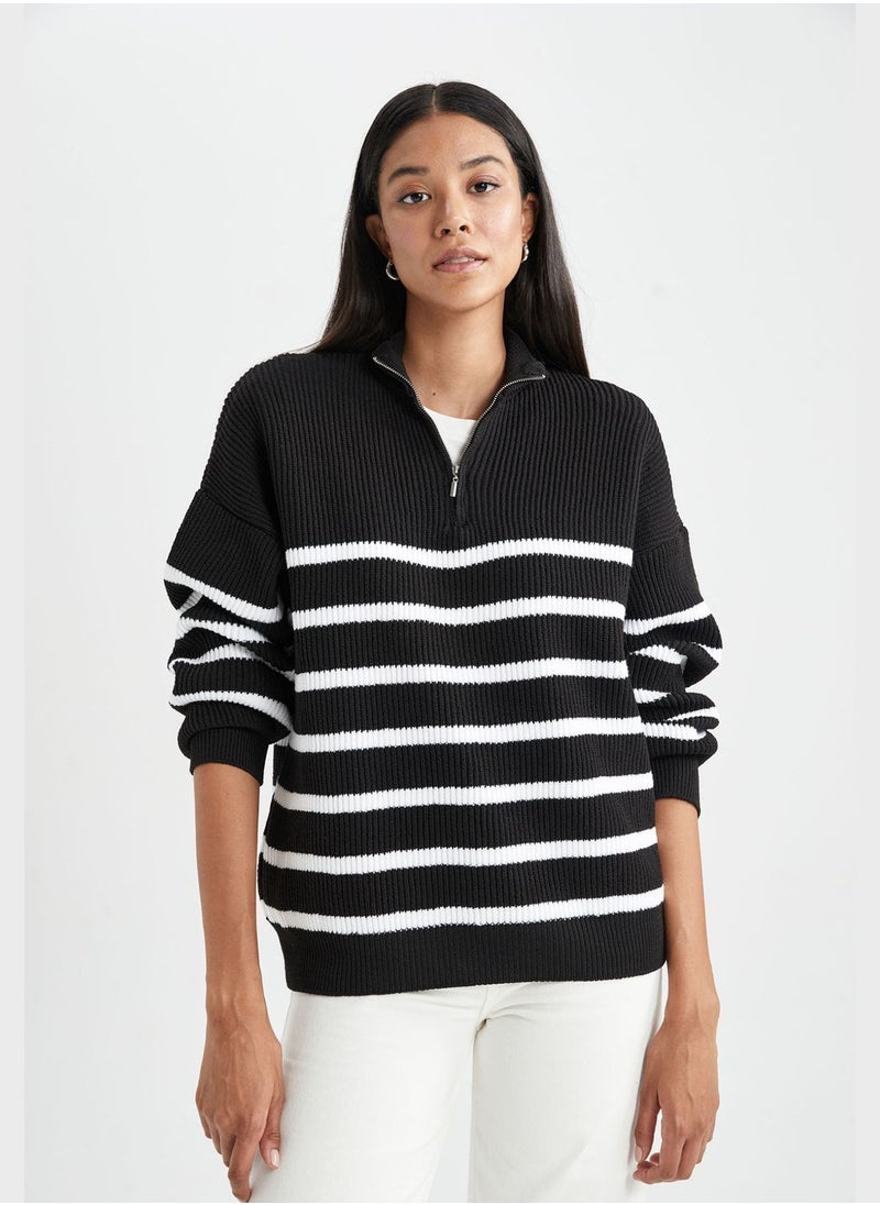 DeFacto - Regular Fit Stripe Detailed Zipper Sweater - Image 1