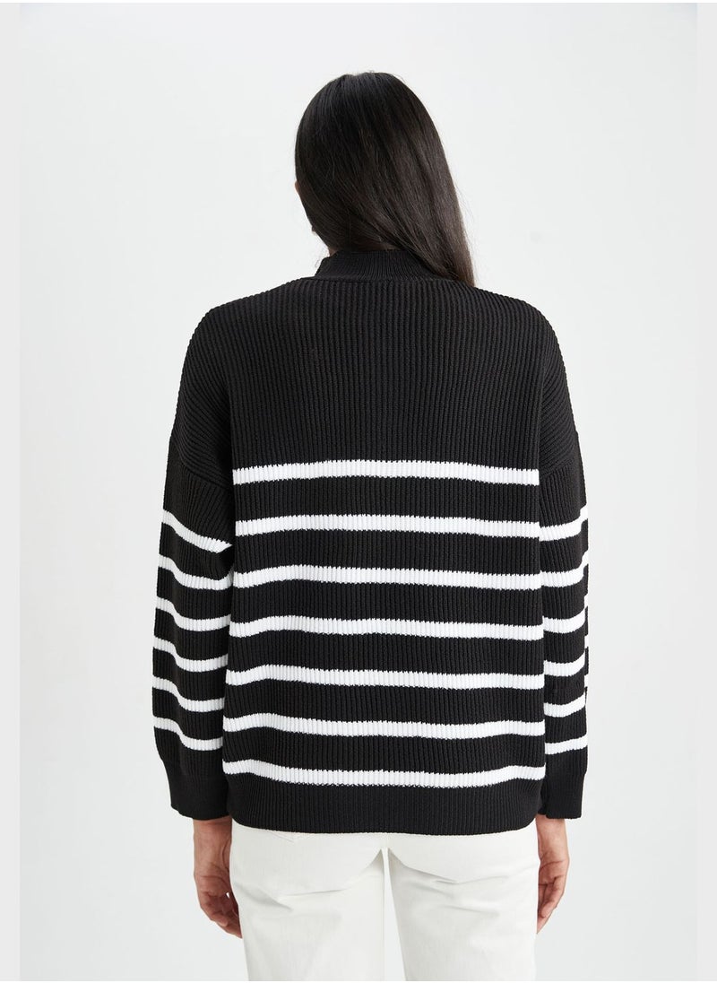 DeFacto - Regular Fit Stripe Detailed Zipper Sweater - Image 1