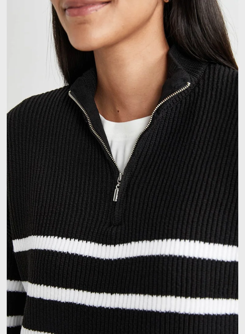DeFacto Regular Fit Stripe Detailed Zipper Sweater