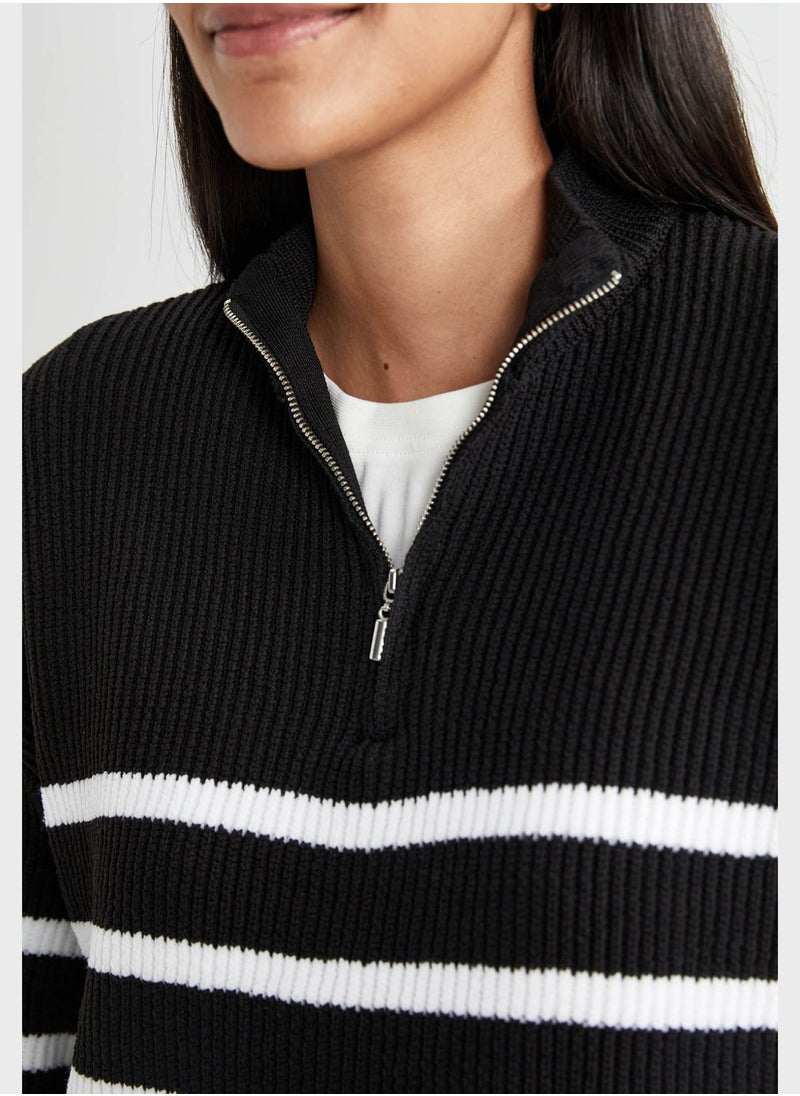 DeFacto - Regular Fit Stripe Detailed Zipper Sweater - Image 1
