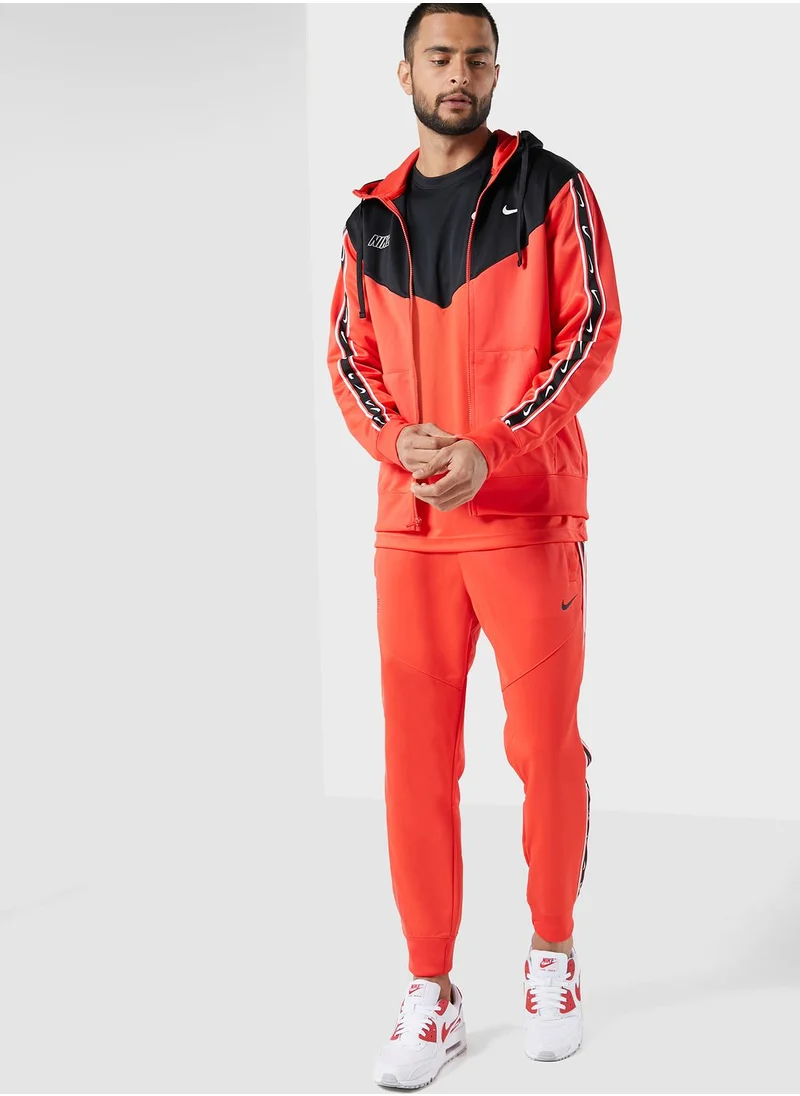 Nike Nsw Repeat Swoosh Sweatpants