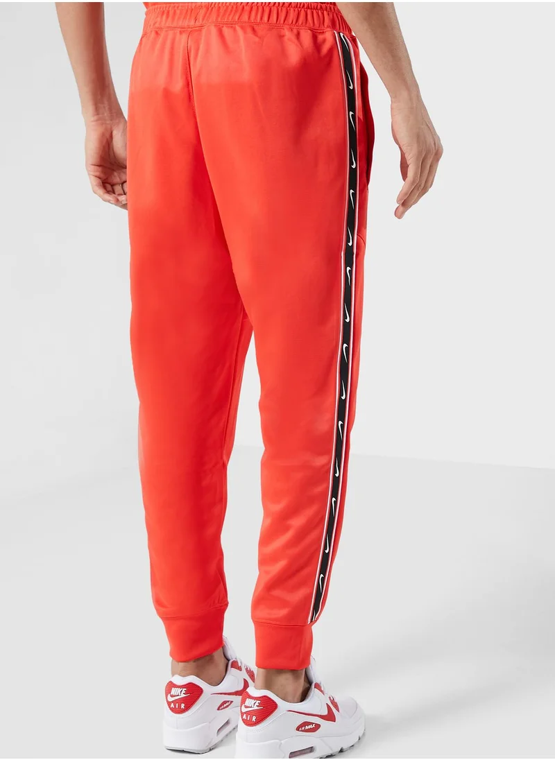 Nike Nsw Repeat Swoosh Sweatpants