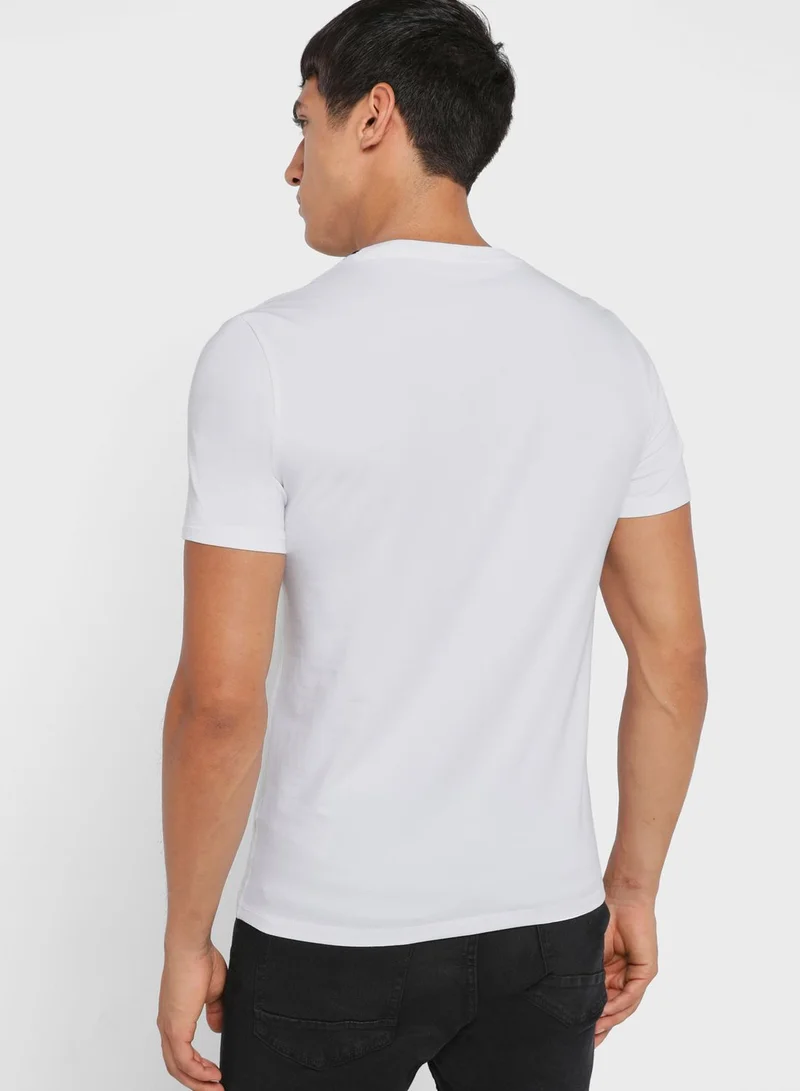 GUESS Logo Crew Neck T-Shirt