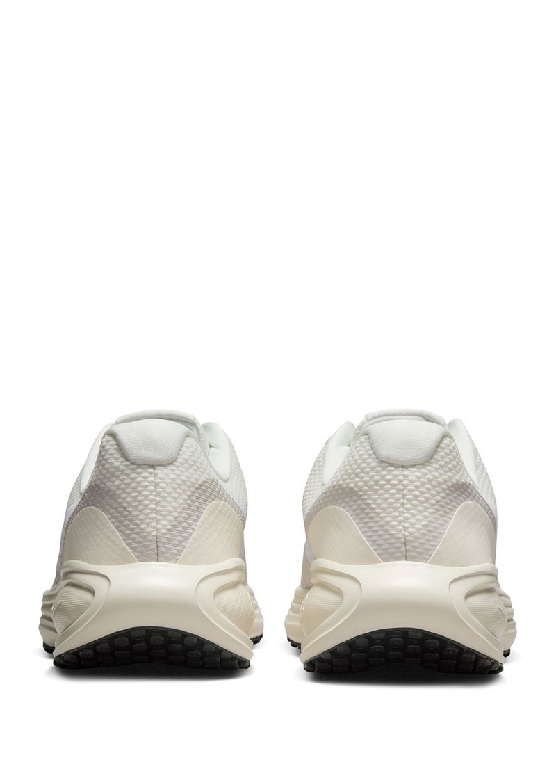 Nike Revolution 8  - Image 4