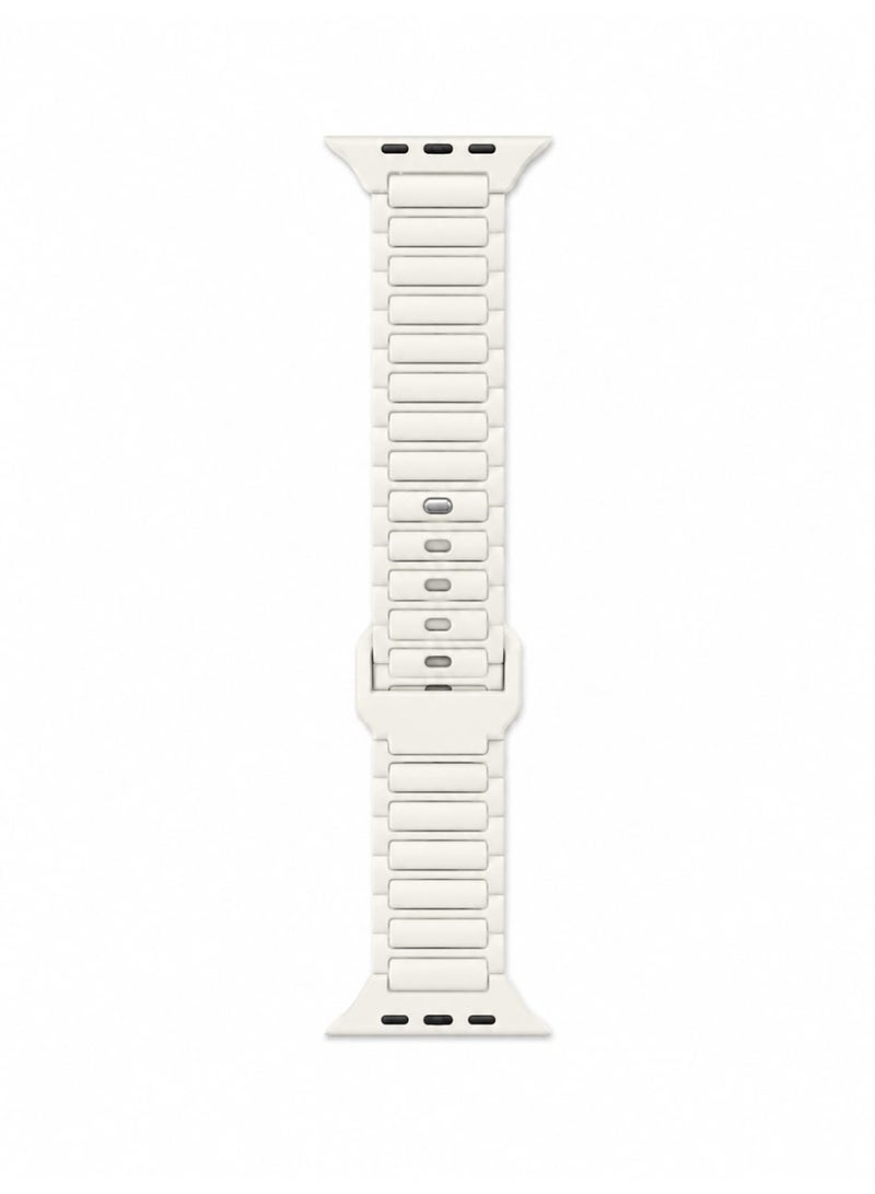 Durable silicone magnetic smartwatch band with a connected loop design, compatible with Apple Watches (size 42/44/45/49 mm)