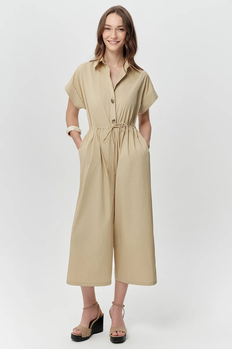 EXQUISE Short-sleeved, drawstring waist, buttoned, regular beige jumpsuit.