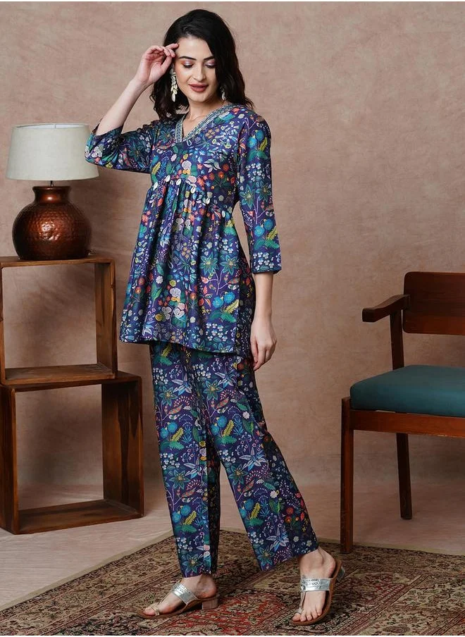 جلو باص Globus Women Purple Printed Alia Cut Peplum Tunic & Straight Pants Co-Ord Set