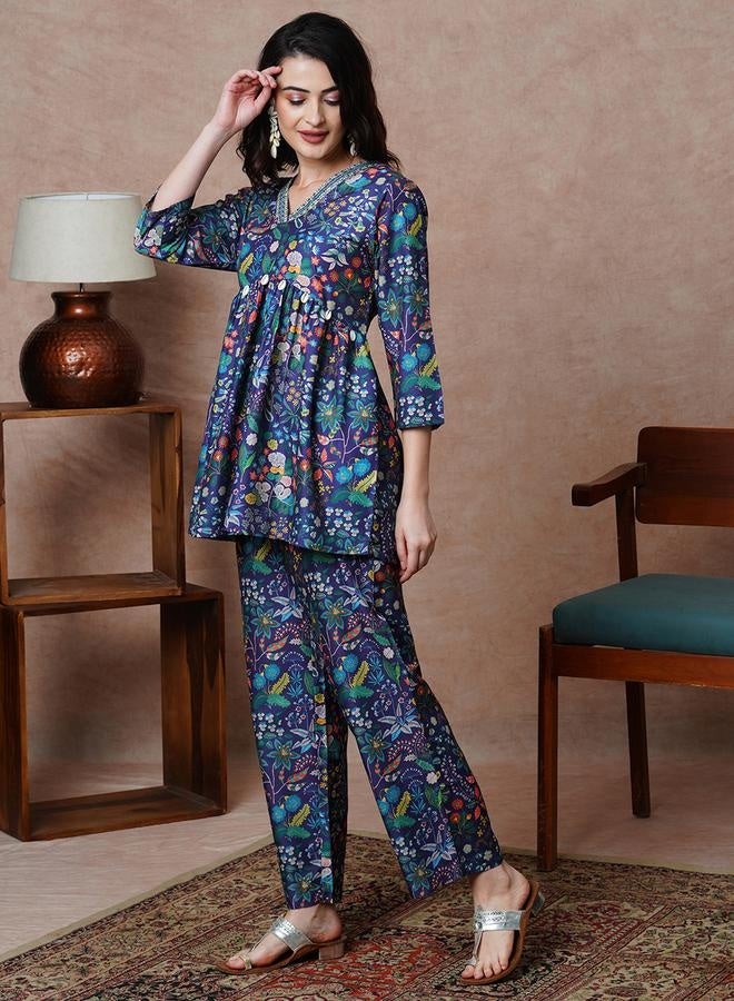 globus Globus Women Purple Printed Alia Cut Peplum Tunic & Straight Pants Co-Ord Set by Styli - Image 2