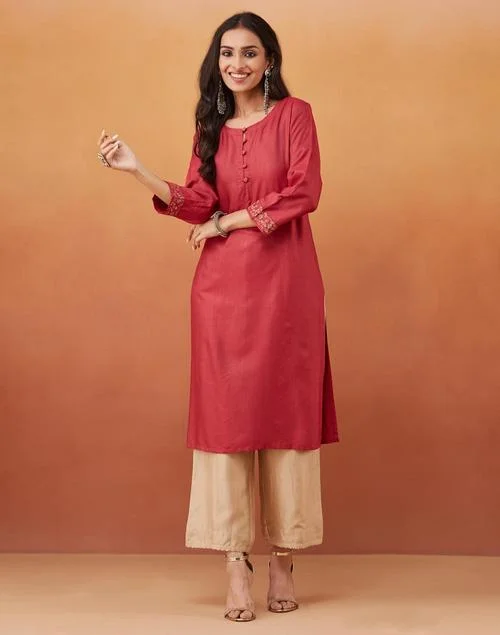 Fabindia Red Viscose Silk Embroidered Knee Length Kurta