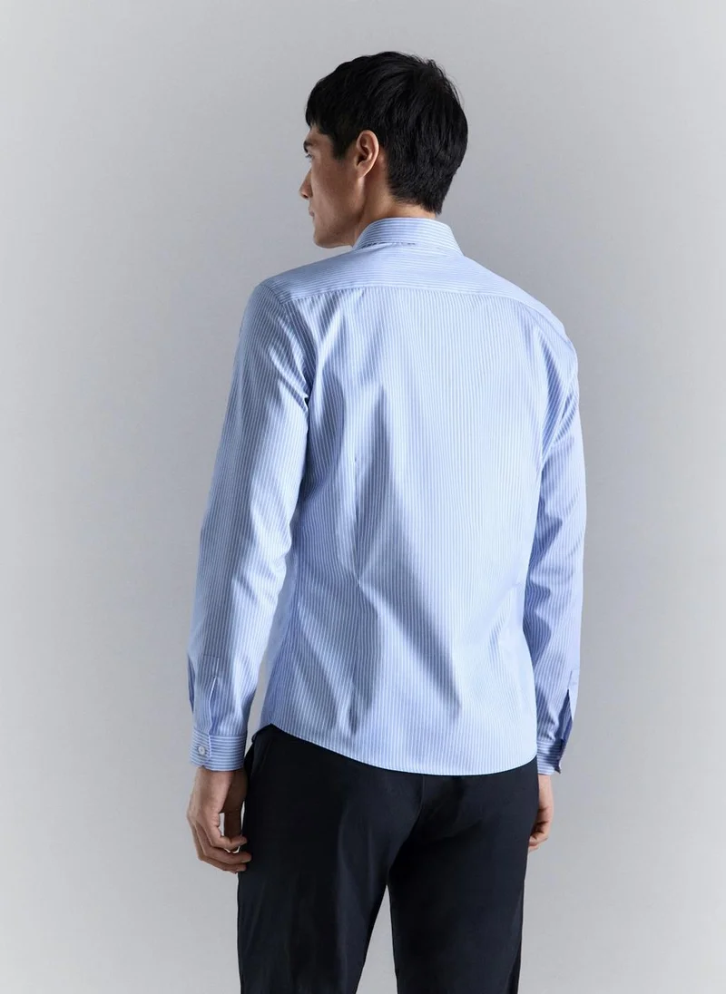 مانجو مان Slim fit non-iron striped shirt