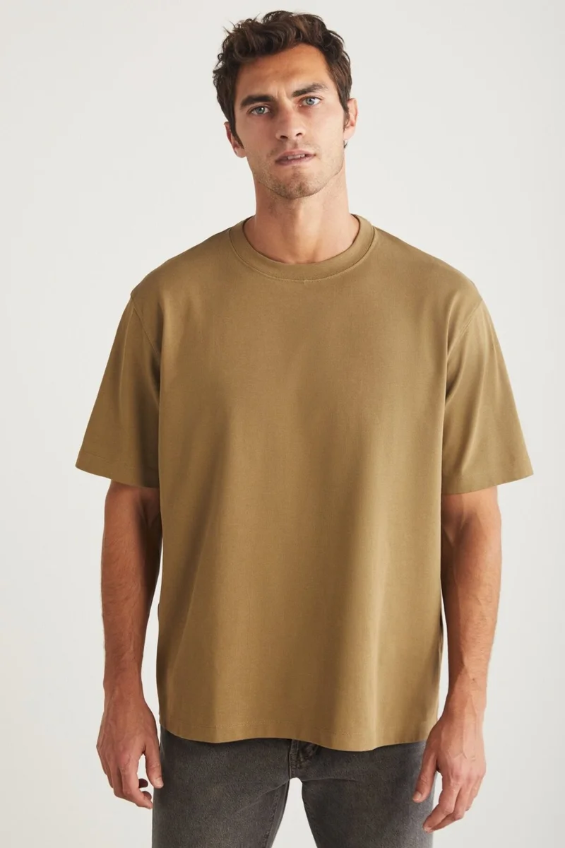 جريميلانج Blas Men's Basic Oversize 100% Cotton Organic Cotton Knitted Crew Neck Camel T-shirt